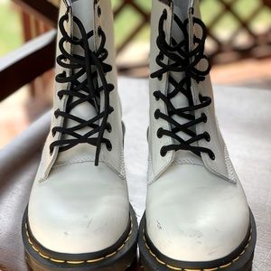 Dr Martens 1460 combat boots Sz 8